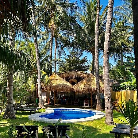 Готель Gili Land Гілі-Аїр Екстер'єр фото