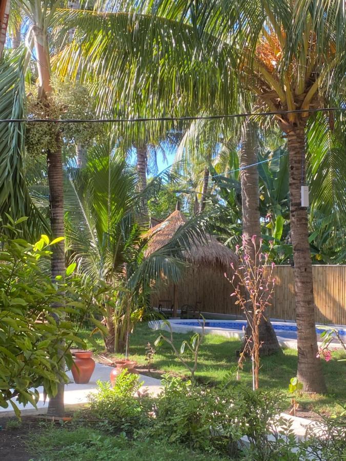 Готель Gili Land Гілі-Аїр Екстер'єр фото